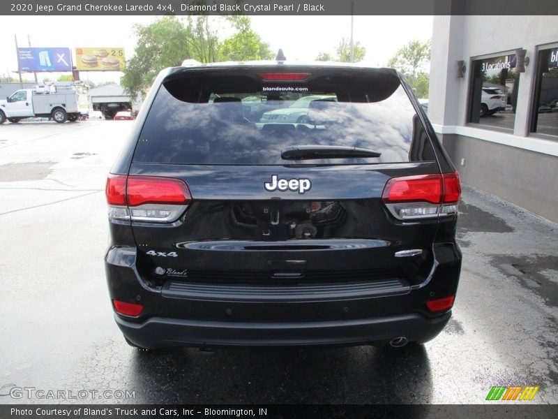 Diamond Black Crystal Pearl / Black 2020 Jeep Grand Cherokee Laredo 4x4