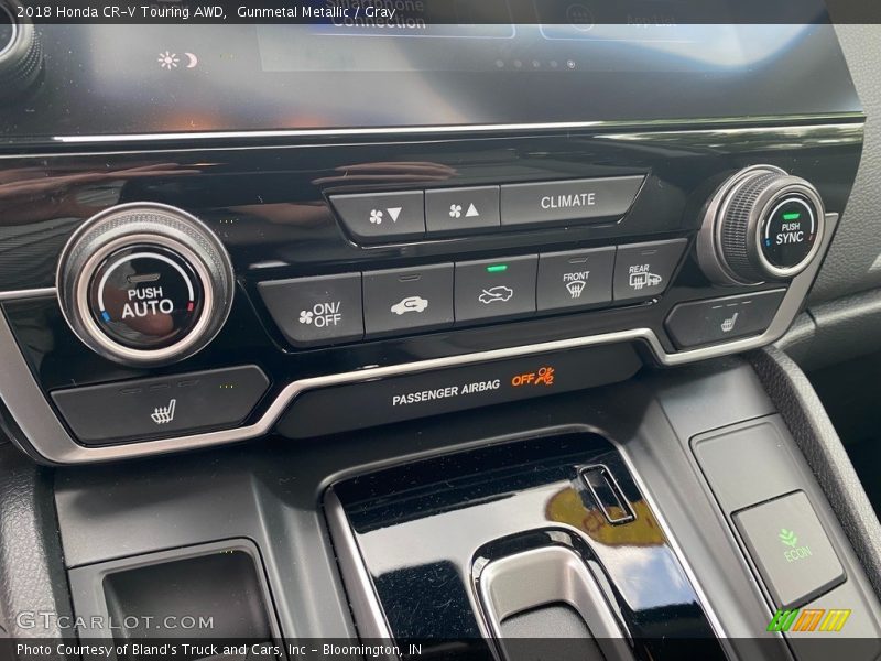 Controls of 2018 CR-V Touring AWD