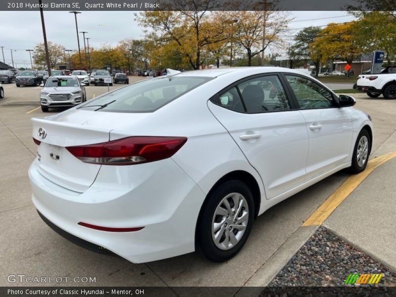 Quartz White Pearl / Black 2018 Hyundai Elantra SE