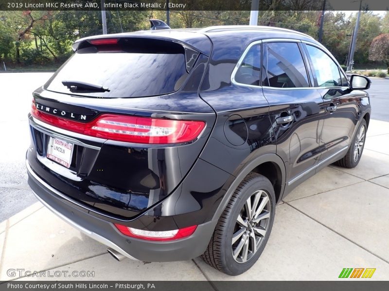 Infinite Black Metallic / Ebony 2019 Lincoln MKC Reserve AWD