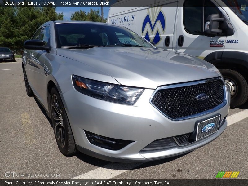 Front 3/4 View of 2018 Taurus SHO AWD