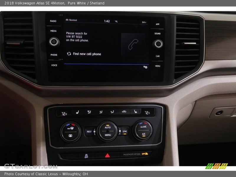 Pure White / Shetland 2018 Volkswagen Atlas SE 4Motion