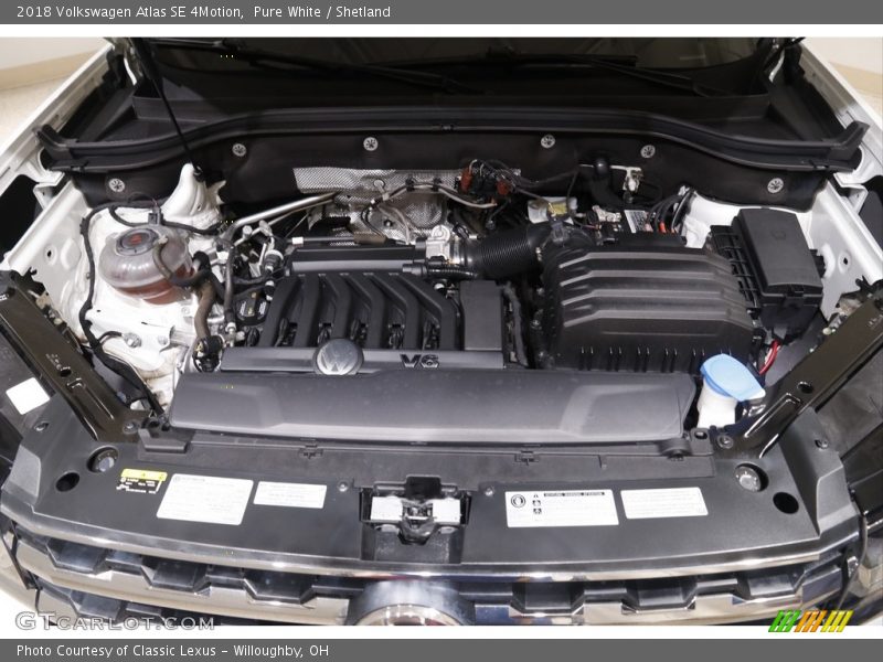 Pure White / Shetland 2018 Volkswagen Atlas SE 4Motion