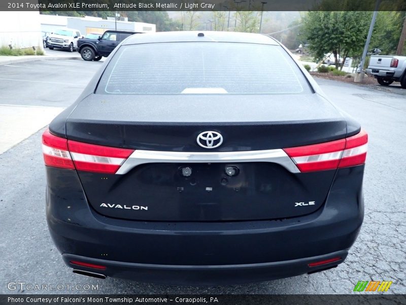 Attitude Black Metallic / Light Gray 2014 Toyota Avalon XLE Premium