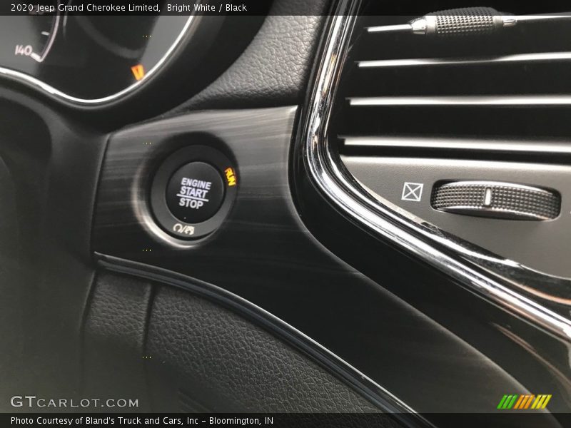 Bright White / Black 2020 Jeep Grand Cherokee Limited