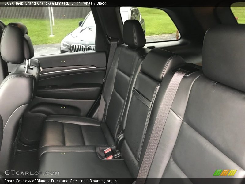 Bright White / Black 2020 Jeep Grand Cherokee Limited