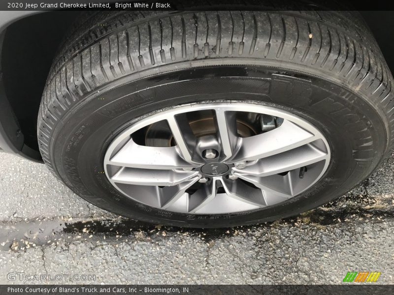 Bright White / Black 2020 Jeep Grand Cherokee Limited