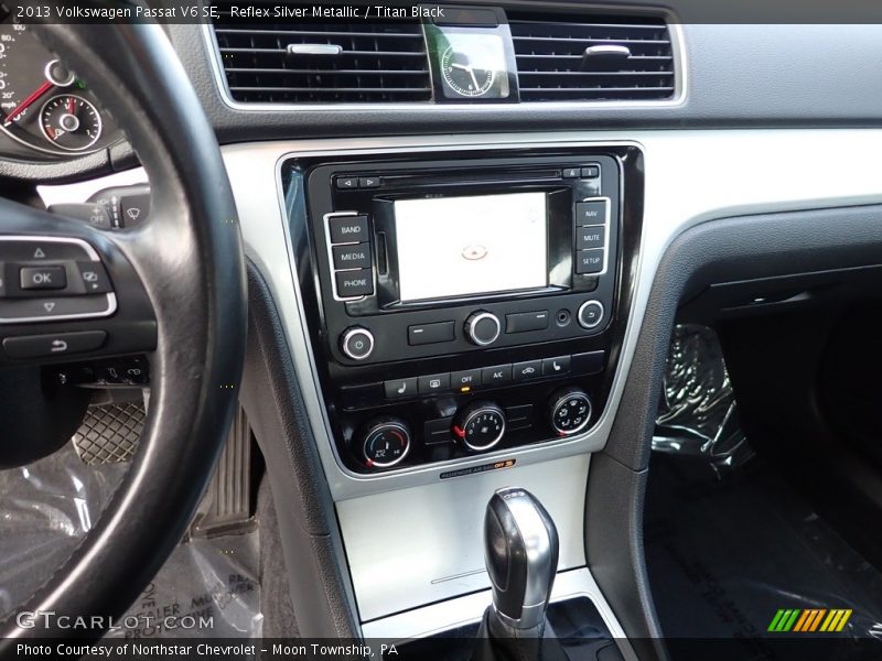 Controls of 2013 Passat V6 SE