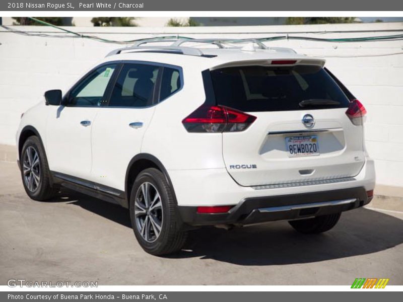 Pearl White / Charcoal 2018 Nissan Rogue SL