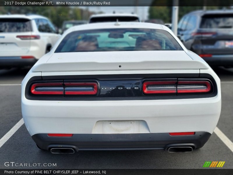 White Knuckle / Black/Ruby Red 2017 Dodge Challenger R/T