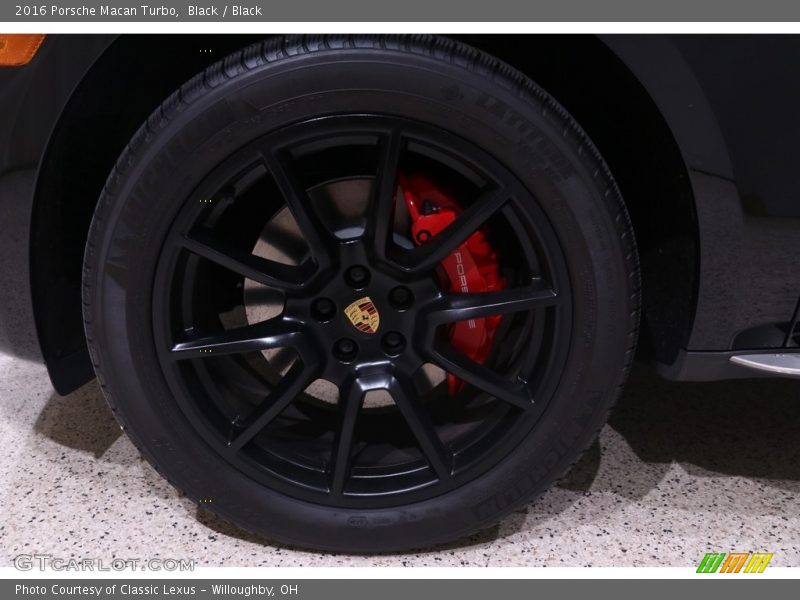 Black / Black 2016 Porsche Macan Turbo