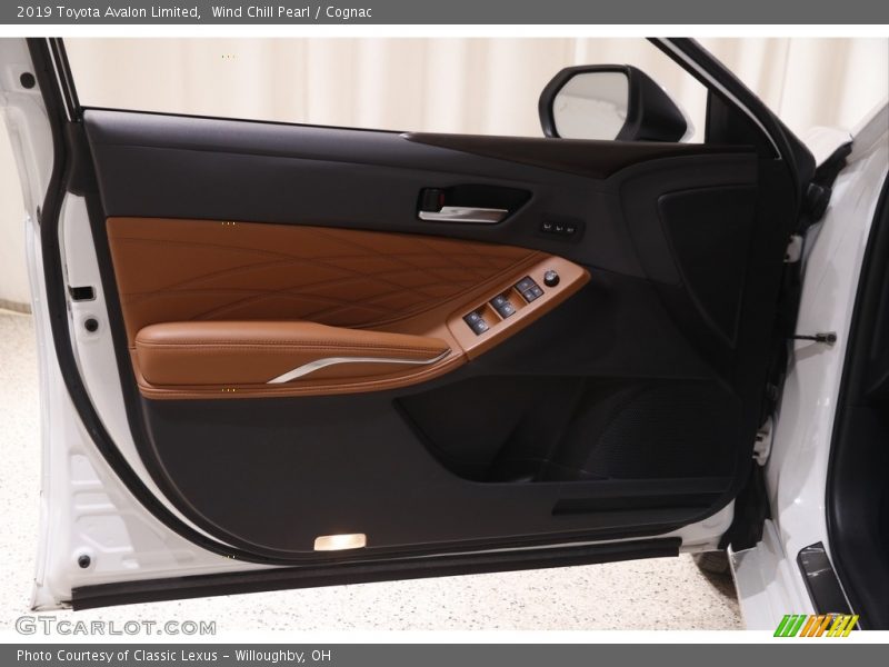 Wind Chill Pearl / Cognac 2019 Toyota Avalon Limited