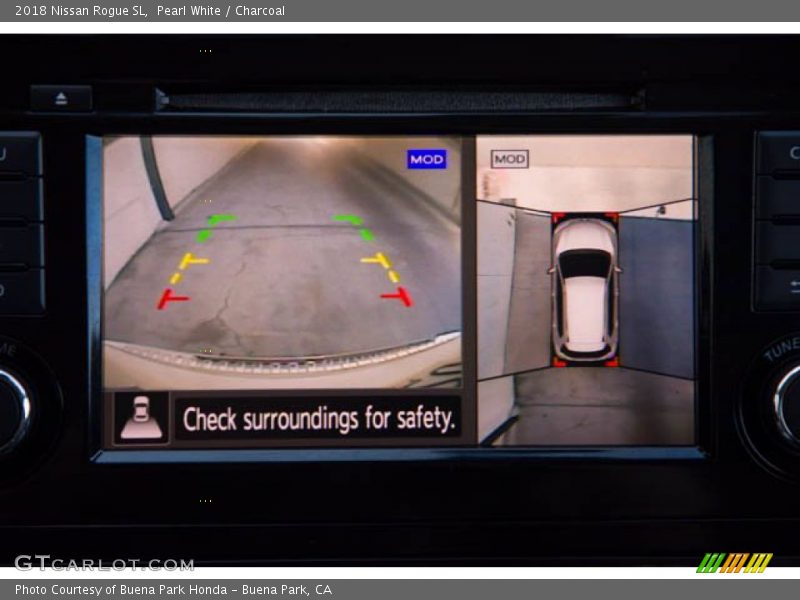 Pearl White / Charcoal 2018 Nissan Rogue SL