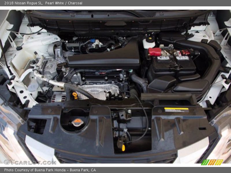 Pearl White / Charcoal 2018 Nissan Rogue SL