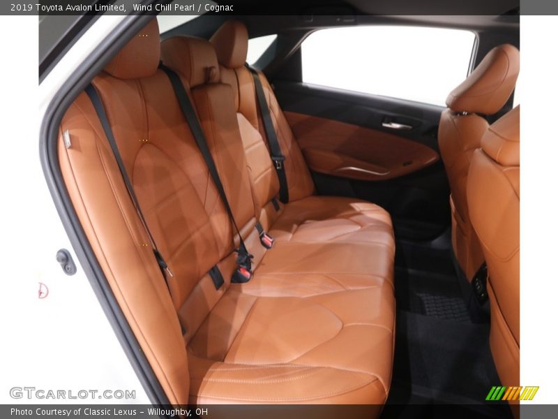 Wind Chill Pearl / Cognac 2019 Toyota Avalon Limited