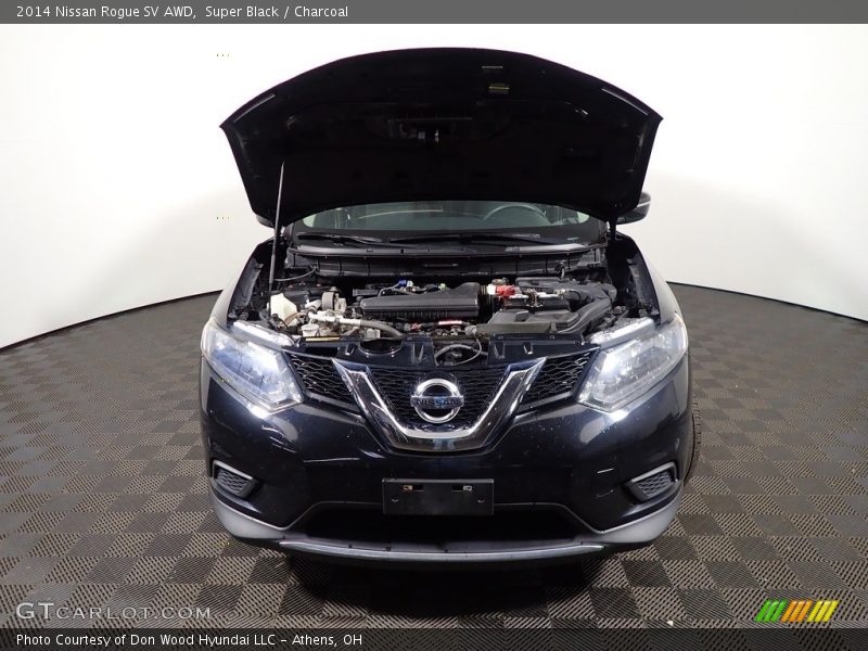 Super Black / Charcoal 2014 Nissan Rogue SV AWD