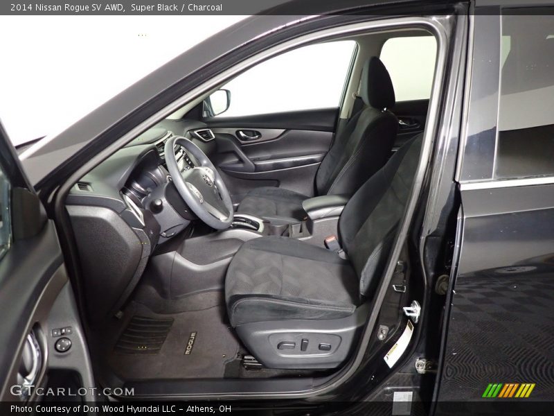 Super Black / Charcoal 2014 Nissan Rogue SV AWD