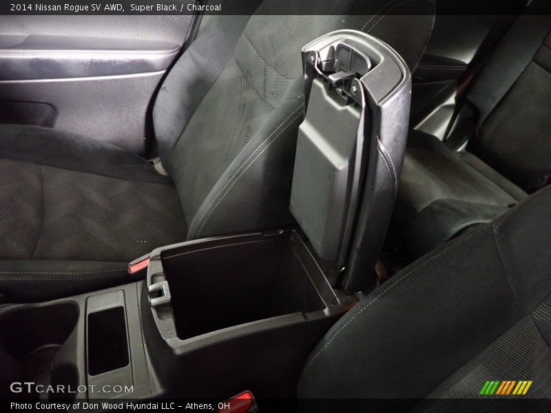 Super Black / Charcoal 2014 Nissan Rogue SV AWD