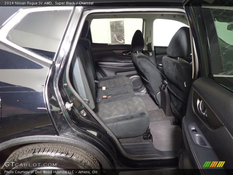 Super Black / Charcoal 2014 Nissan Rogue SV AWD