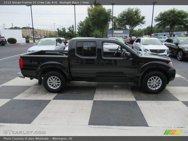 Midnight Black / Steel 2019 Nissan Frontier SV Crew Cab 4x4