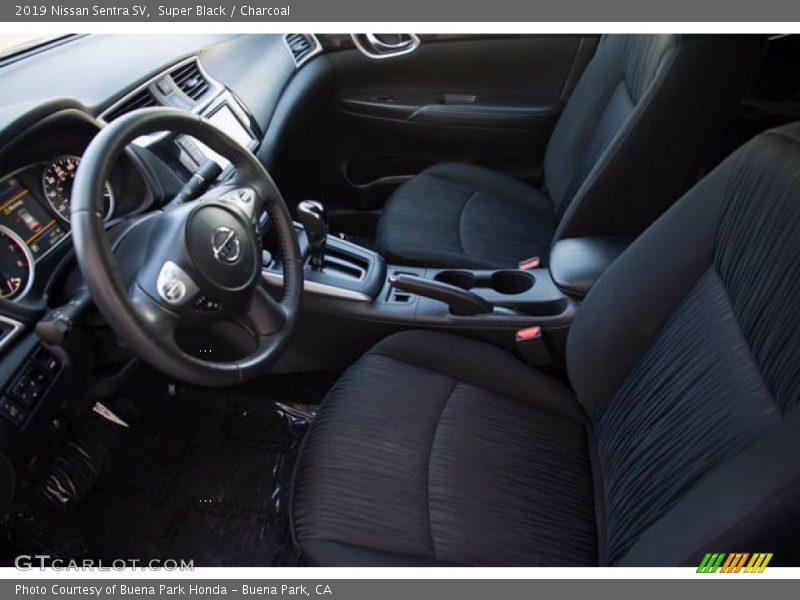 Super Black / Charcoal 2019 Nissan Sentra SV