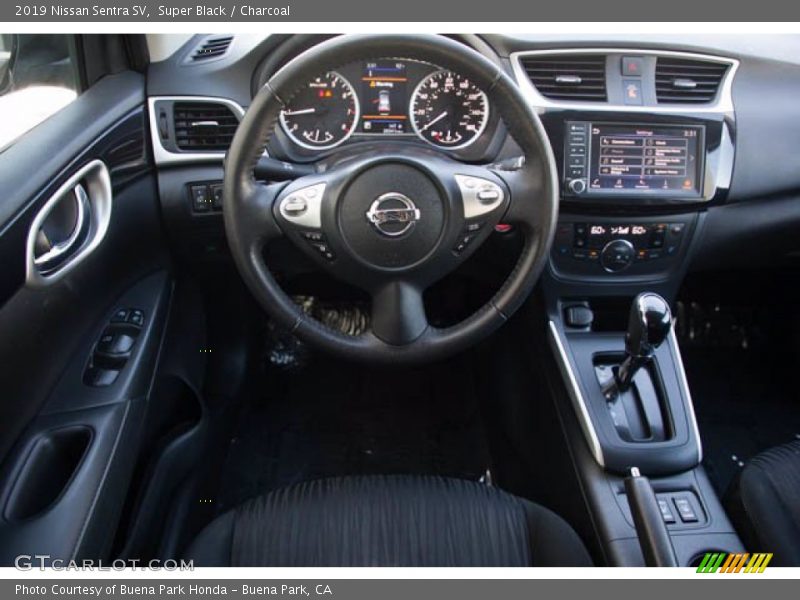 Super Black / Charcoal 2019 Nissan Sentra SV