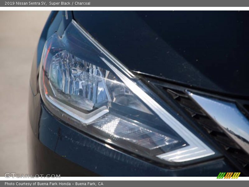 Super Black / Charcoal 2019 Nissan Sentra SV