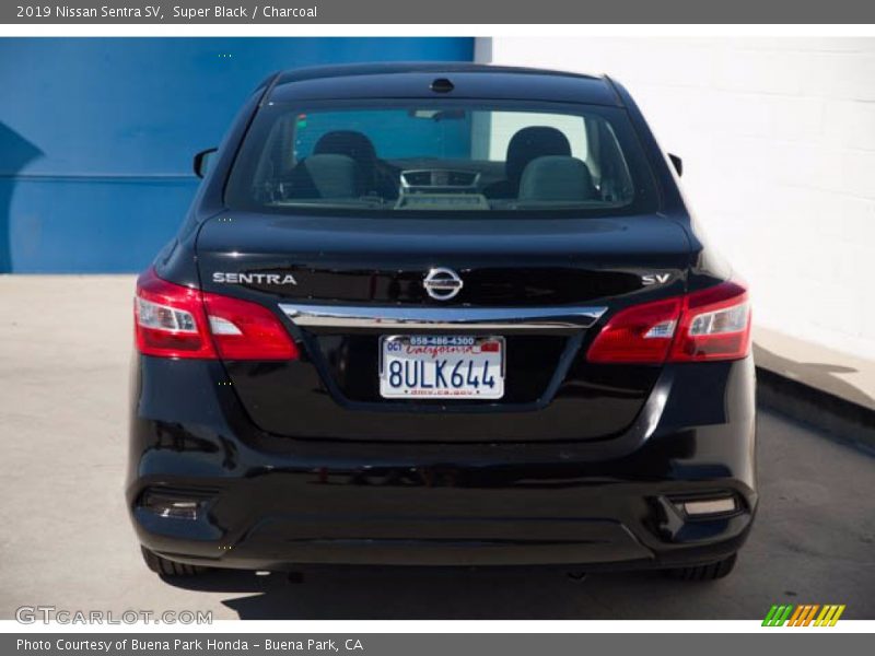 Super Black / Charcoal 2019 Nissan Sentra SV