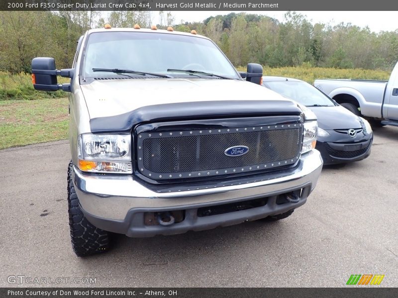 Harvest Gold Metallic / Medium Parchment 2000 Ford F350 Super Duty Lariat Crew Cab 4x4