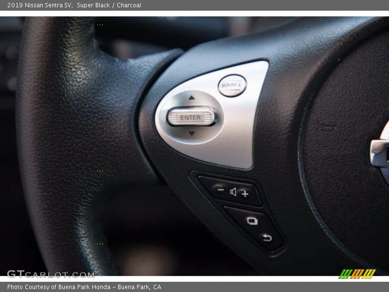 Super Black / Charcoal 2019 Nissan Sentra SV