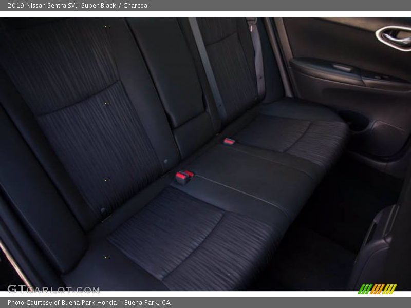 Super Black / Charcoal 2019 Nissan Sentra SV