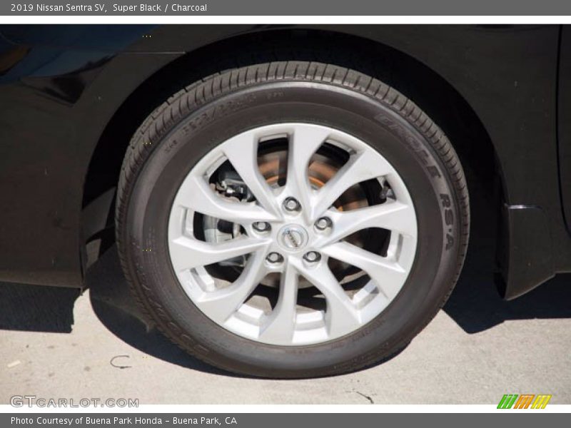 Super Black / Charcoal 2019 Nissan Sentra SV