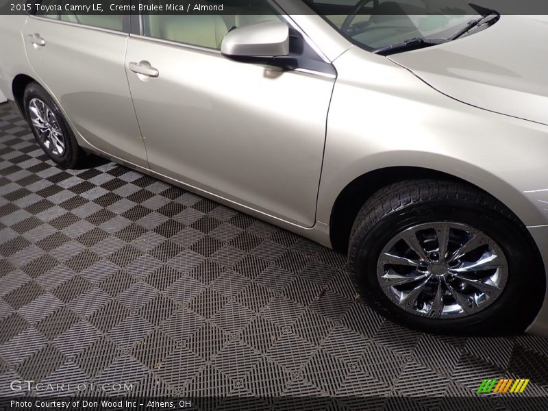 Creme Brulee Mica / Almond 2015 Toyota Camry LE