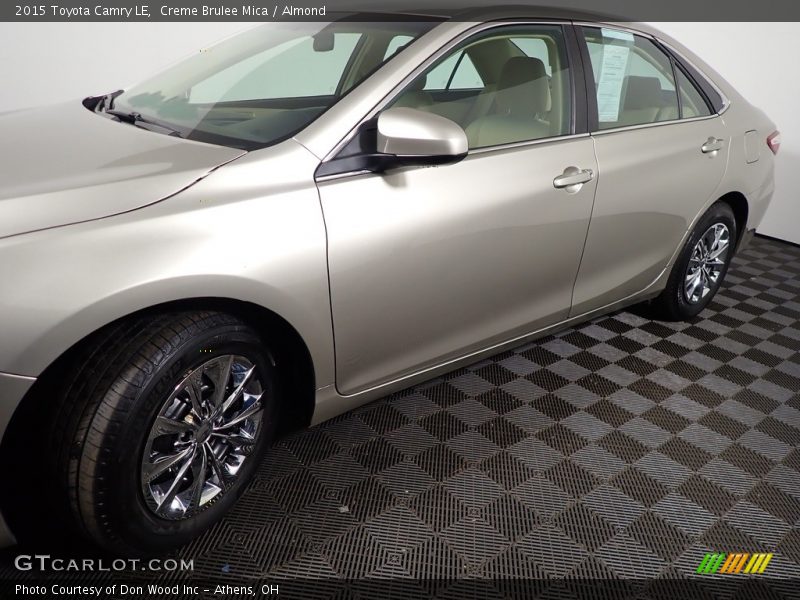 Creme Brulee Mica / Almond 2015 Toyota Camry LE