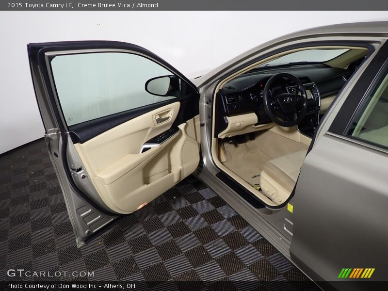 Creme Brulee Mica / Almond 2015 Toyota Camry LE