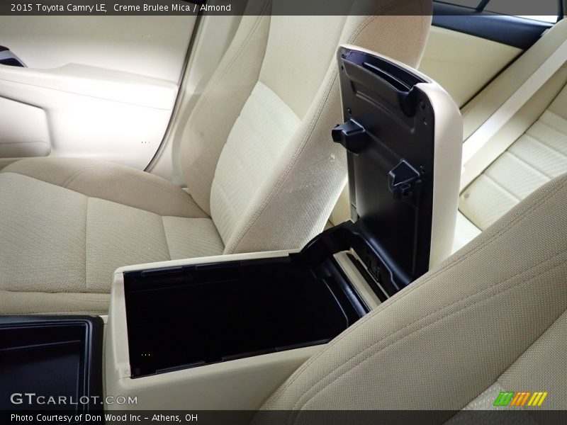 Creme Brulee Mica / Almond 2015 Toyota Camry LE