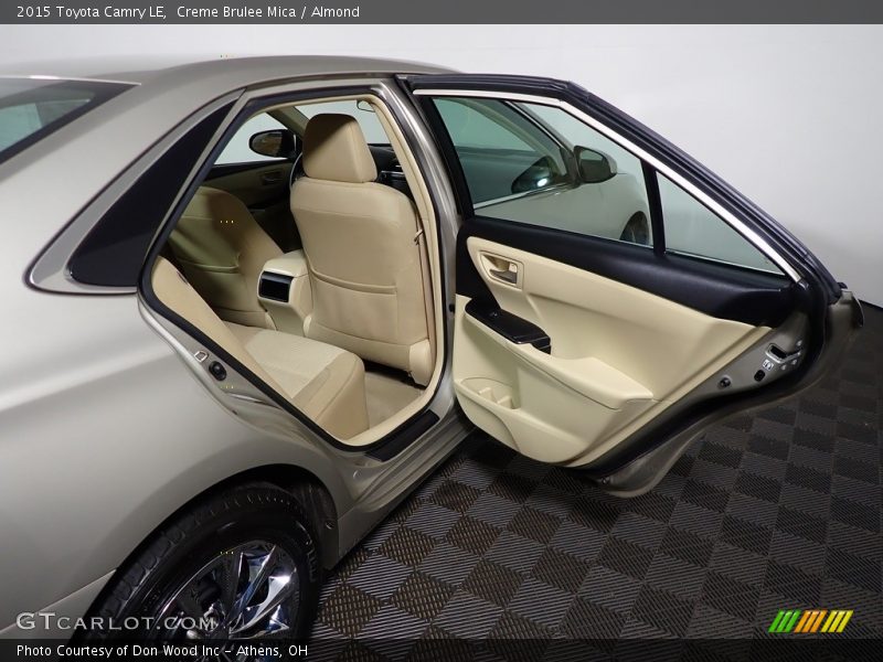Creme Brulee Mica / Almond 2015 Toyota Camry LE