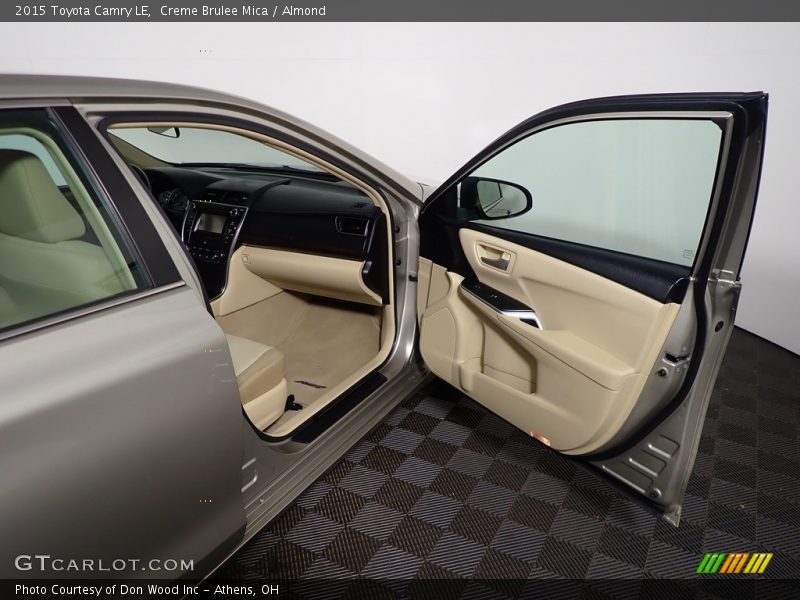 Creme Brulee Mica / Almond 2015 Toyota Camry LE