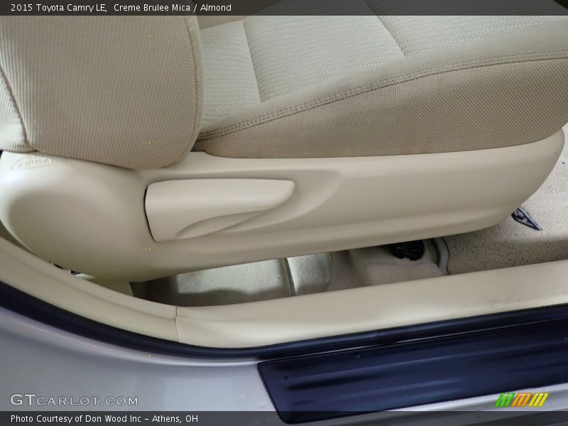 Creme Brulee Mica / Almond 2015 Toyota Camry LE