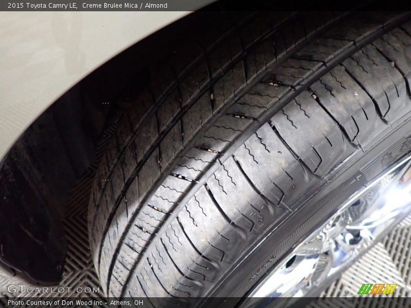 Creme Brulee Mica / Almond 2015 Toyota Camry LE