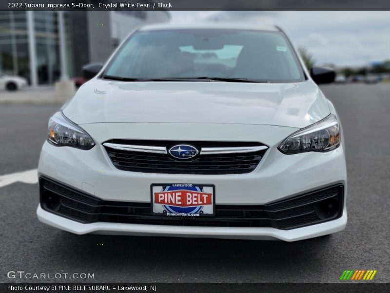 Crystal White Pearl / Black 2022 Subaru Impreza 5-Door