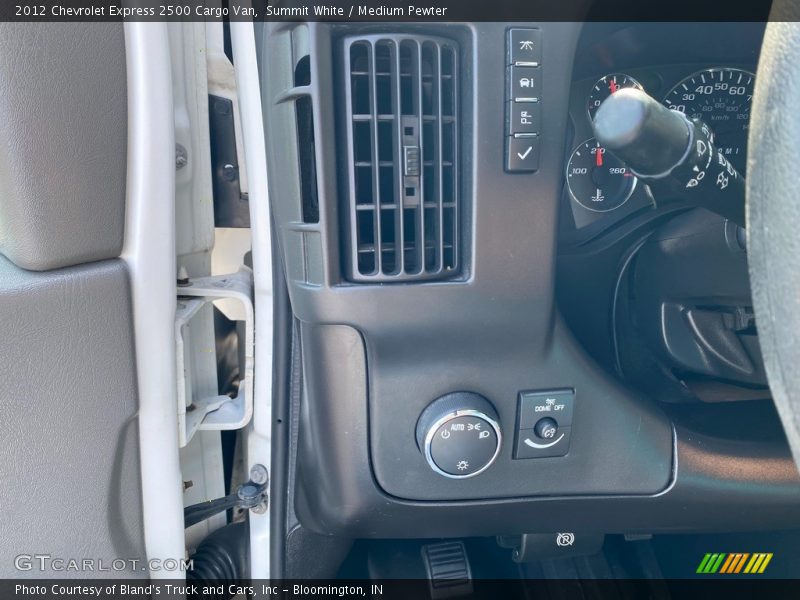 Summit White / Medium Pewter 2012 Chevrolet Express 2500 Cargo Van