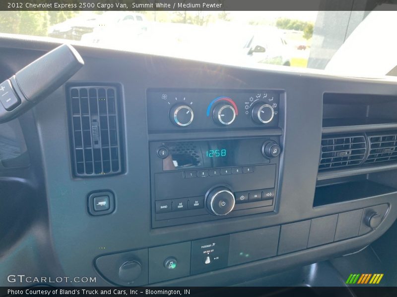 Summit White / Medium Pewter 2012 Chevrolet Express 2500 Cargo Van