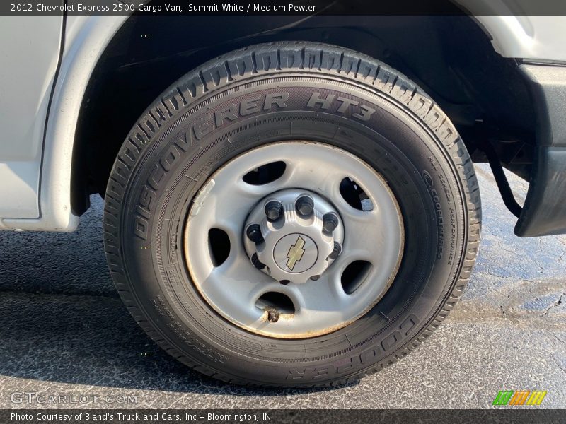 Summit White / Medium Pewter 2012 Chevrolet Express 2500 Cargo Van