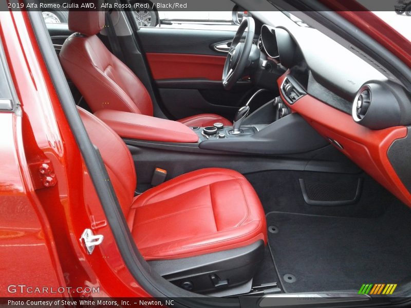 Alfa Rosso (Red) / Black/Red 2019 Alfa Romeo Giulia AWD