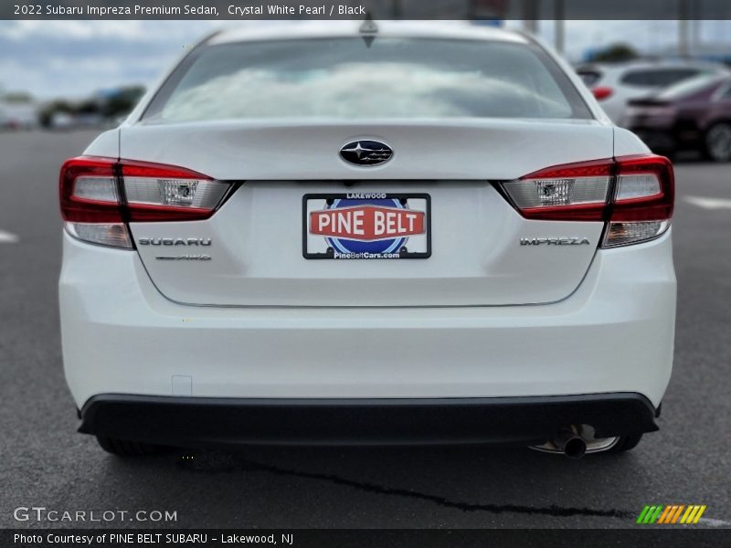 Crystal White Pearl / Black 2022 Subaru Impreza Premium Sedan