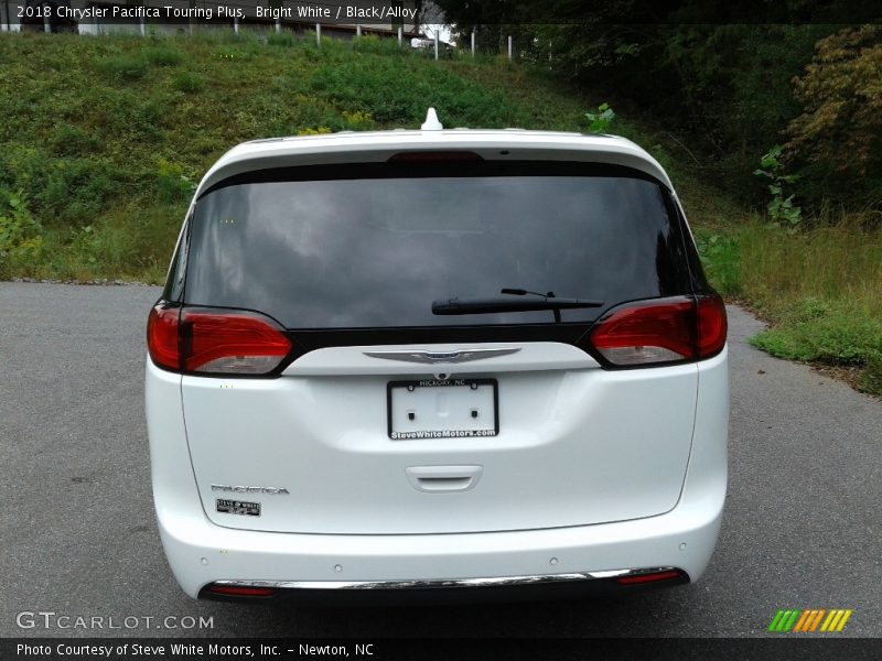 Bright White / Black/Alloy 2018 Chrysler Pacifica Touring Plus
