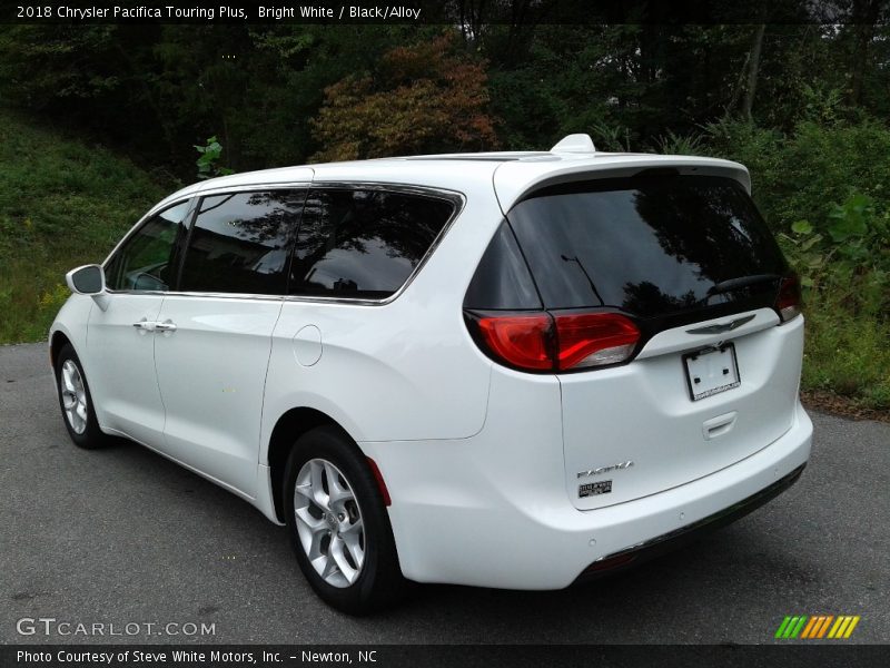 Bright White / Black/Alloy 2018 Chrysler Pacifica Touring Plus