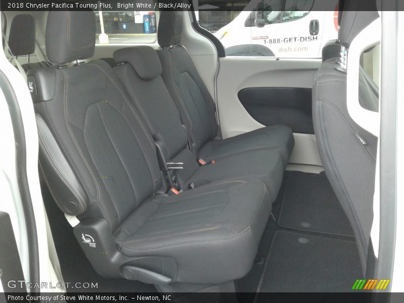 Bright White / Black/Alloy 2018 Chrysler Pacifica Touring Plus