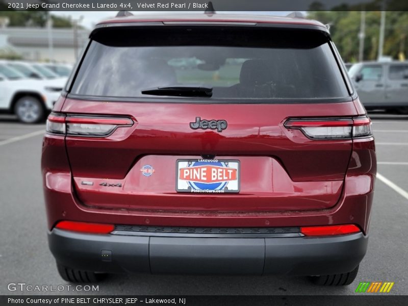 Velvet Red Pearl / Black 2021 Jeep Grand Cherokee L Laredo 4x4